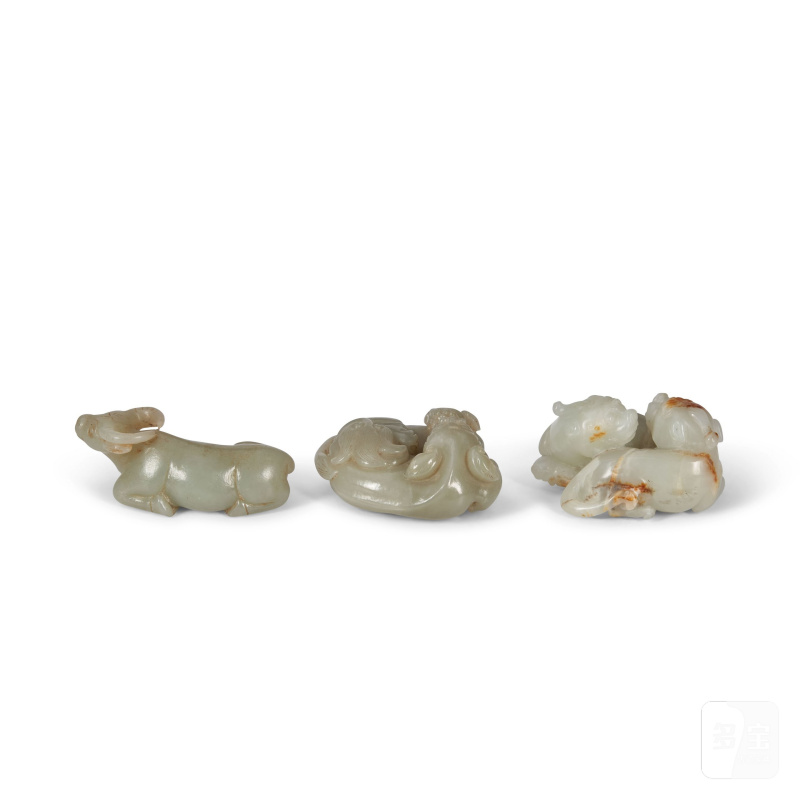 二十世紀 青玉瑞獸三件 | THREE CELADON JADE CARVINGS OF ANIMALS - 图2
